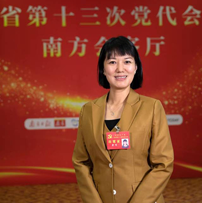 廣州市天河區(qū)車陂小學黨支部書記、校長詹雯代表：在學校點亮孩子心中的“光”
