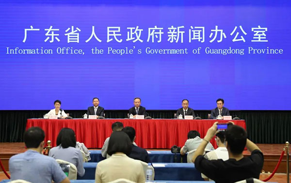 廣東經(jīng)濟社會發(fā)展成就系列新聞發(fā)布會——強化生態(tài)文明建設(shè)專場