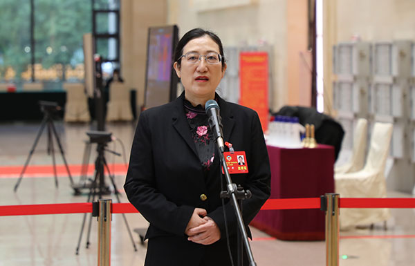 省政協(xié)委員、廣東外語外貿(mào)大學(xué)法學(xué)院副院長楊樺：促進高校畢業(yè)生高質(zhì)量充分就業(yè)