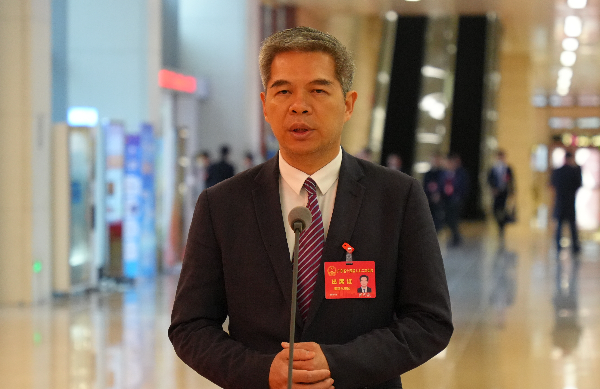 省人大代表、揭陽普寧市中醫(yī)醫(yī)院院長羅列波：構(gòu)建醫(yī)養(yǎng)聯(lián)合服務(wù)體 提升中醫(yī)藥適老服務(wù)
