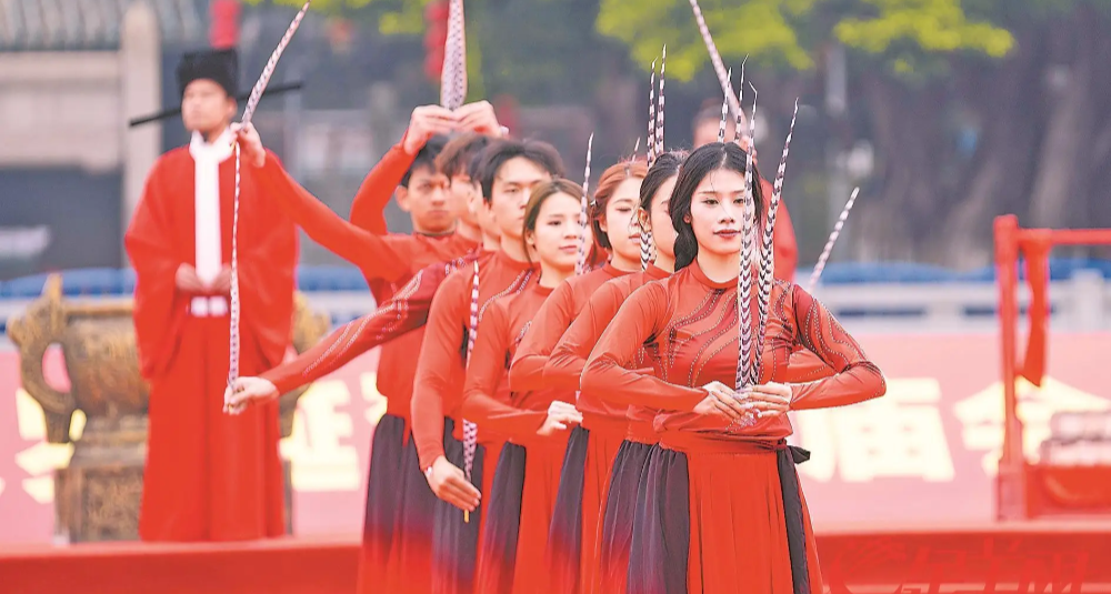 “波羅誕”千年廟會(huì)啟幕